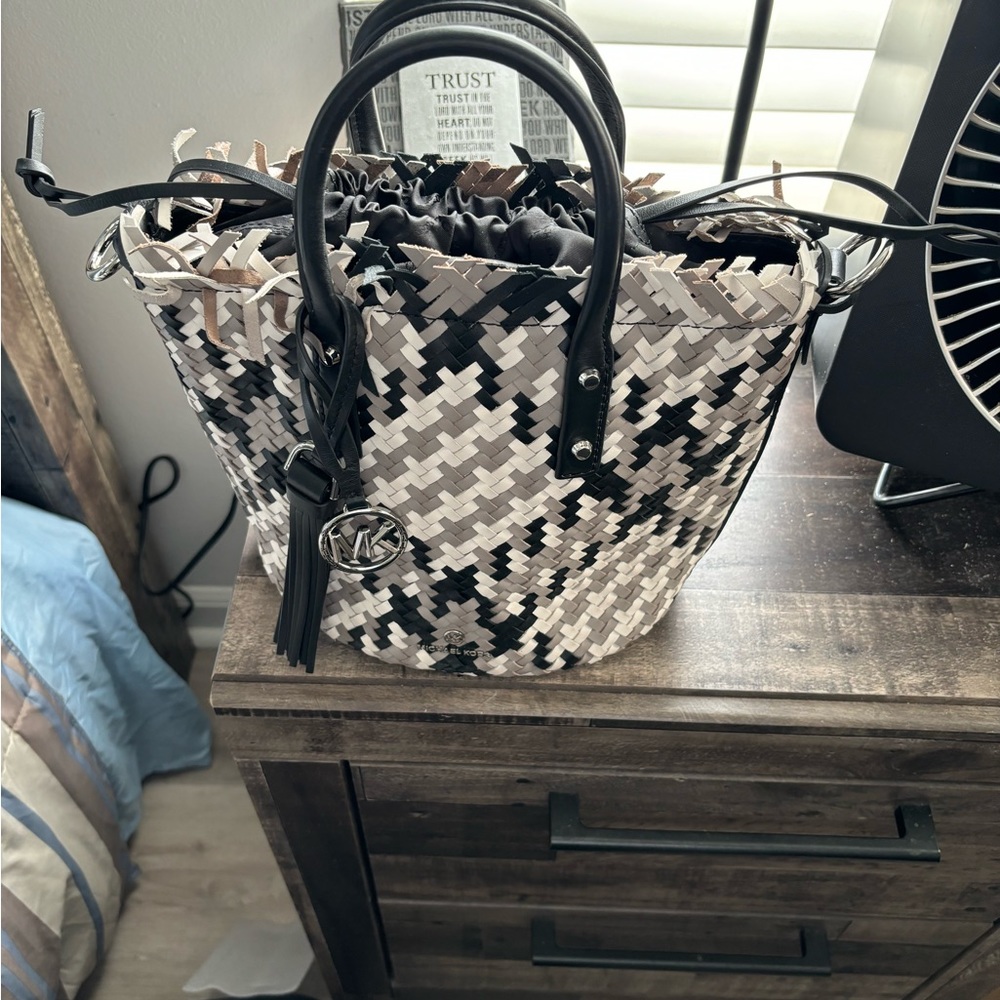 Micheal Kors small tote